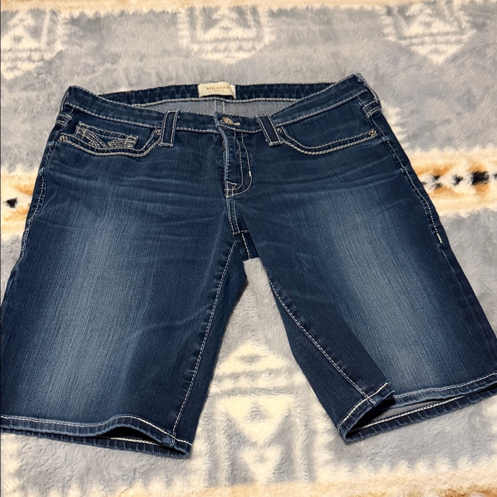 Big Star Dark Blue Jean Shorts size 29